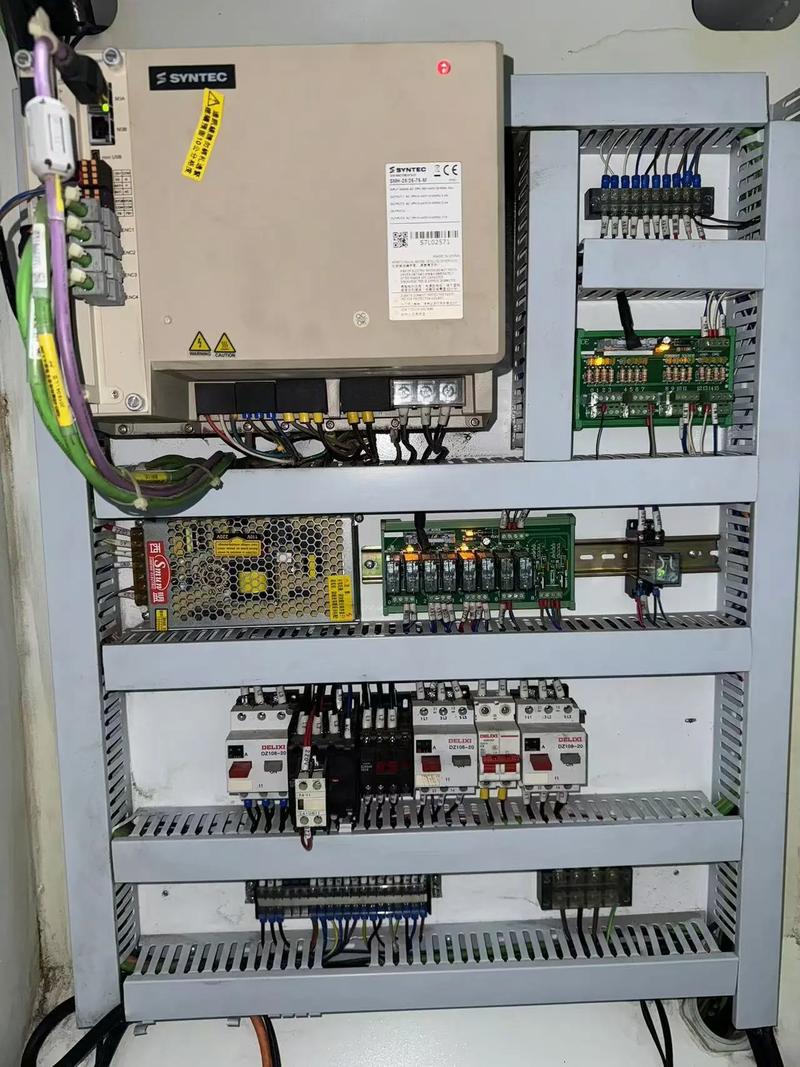 到貨1臺普森52型4+4+12工位伺服刀塔 er25動力頭